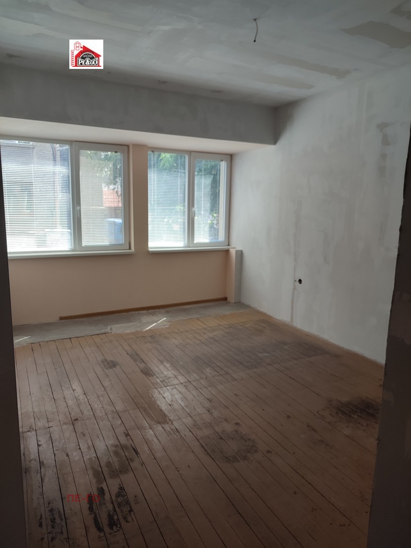 À venda  2 quartos Pazardjik , Centar , 100 m² | 89945751 - imagem [3]