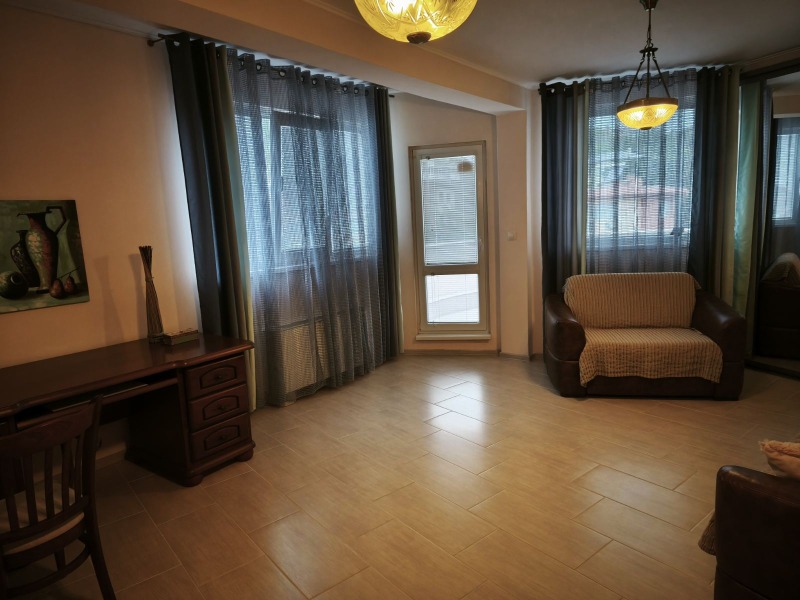 Продава  3-стаен град Варна , Бриз , 130 кв.м | 76114336 - изображение [10]