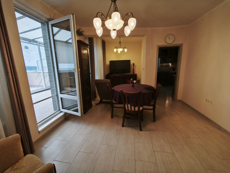 Продава  3-стаен град Варна , Бриз , 130 кв.м | 76114336 - изображение [12]