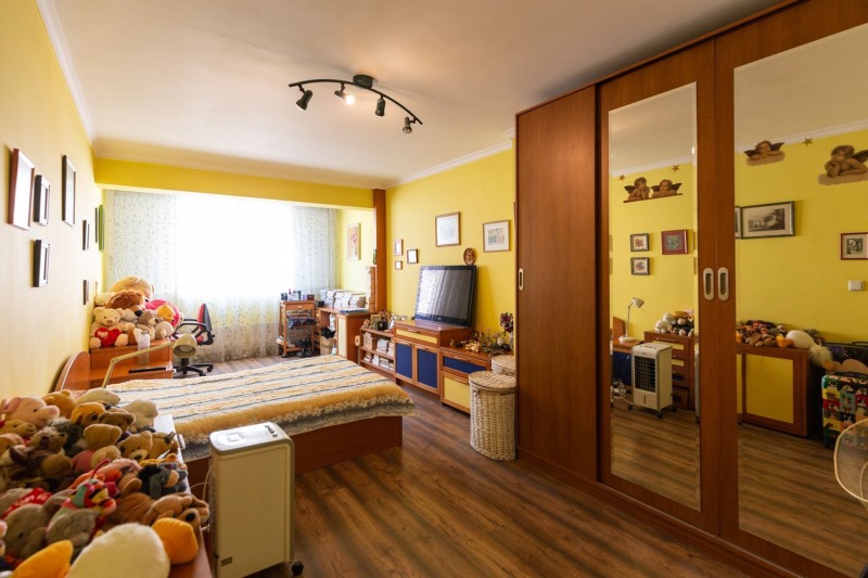 Продава МНОГОСТАЕН, гр. София, Белите брези, снимка 9 - Апартаменти - 51094228