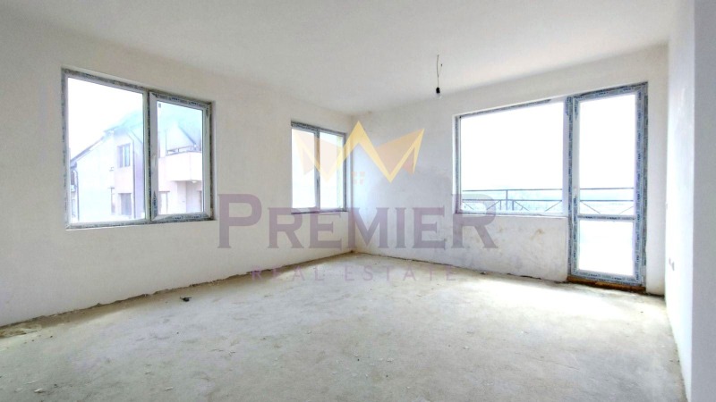 Продава  2-стаен град Варна , Погреби , 96 кв.м | 28144784