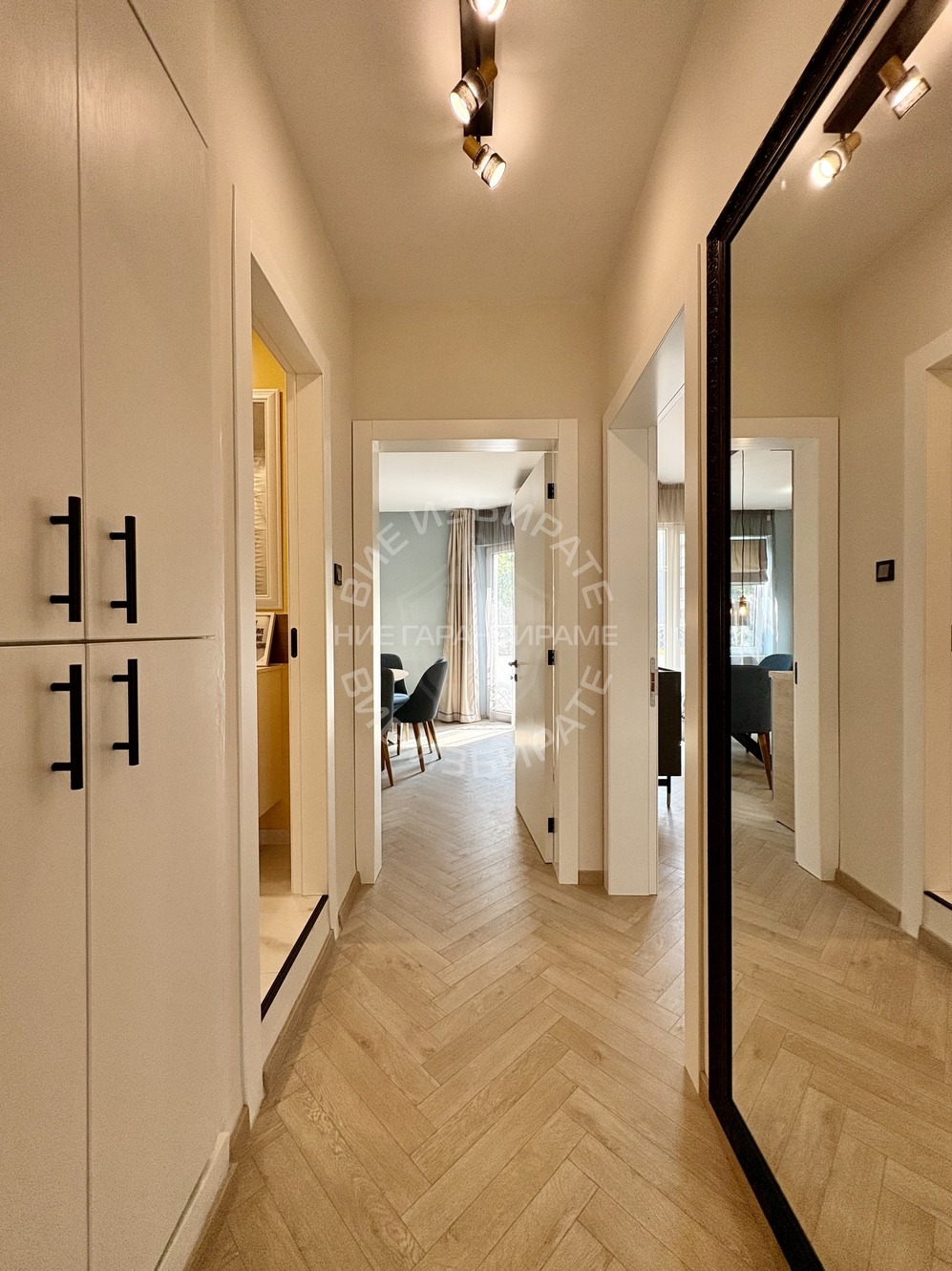 Продава 4-СТАЕН, гр. Варна, Център, снимка 6 - Апартаменти - 55359352
