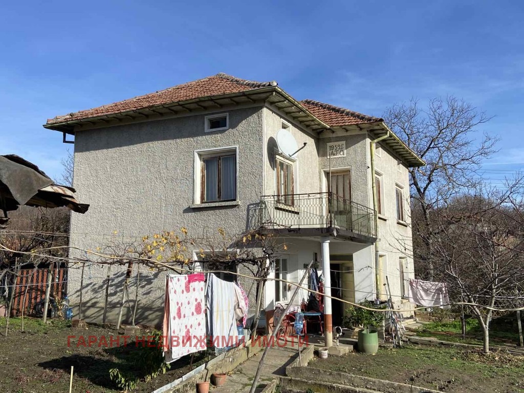 Продава КЪЩА, с. Ловнидол, област Габрово, снимка 2 - Къщи - 53412376