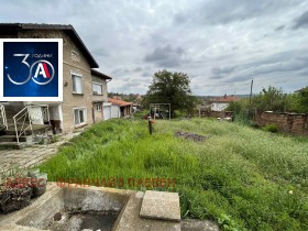 Продажба на имоти в с. Гривица, област Плевен - изображение 14 