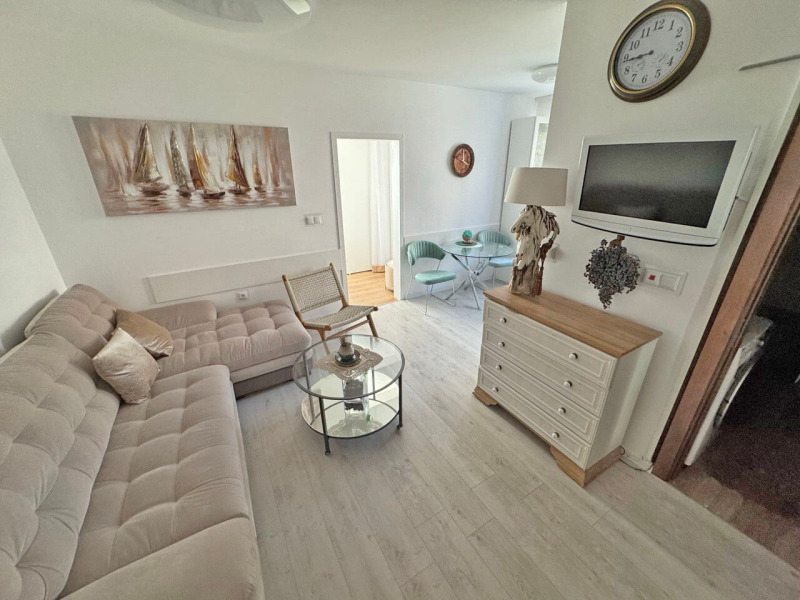 Продава  2-стаен, област Бургас, гр. Свети Влас • 93 000 EUR • ID 71263278 — holmes.bg - [1] 
