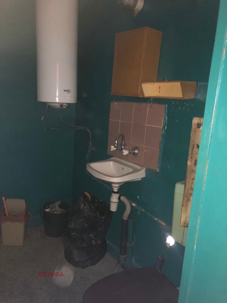 Продава  2-стаен град Кюстендил , Запад , 65 кв.м | 44503465 - изображение [9]