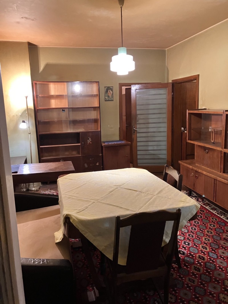 Eladó  1 hálószoba Sofia , Nadezsda 4 , 64 négyzetméter | 42163272