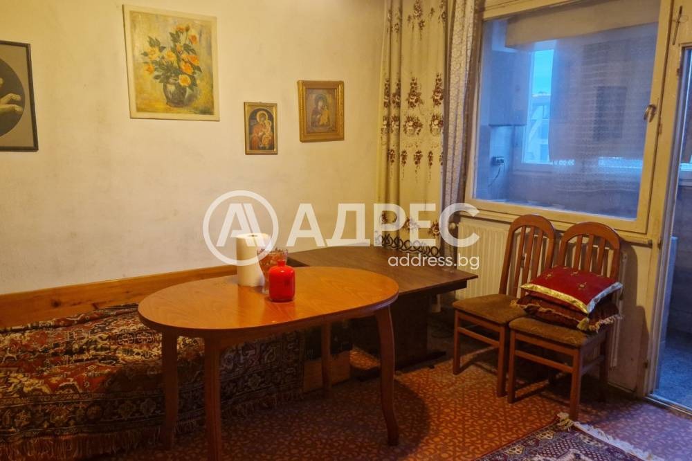 Продава 2-СТАЕН, гр. София, Лагера