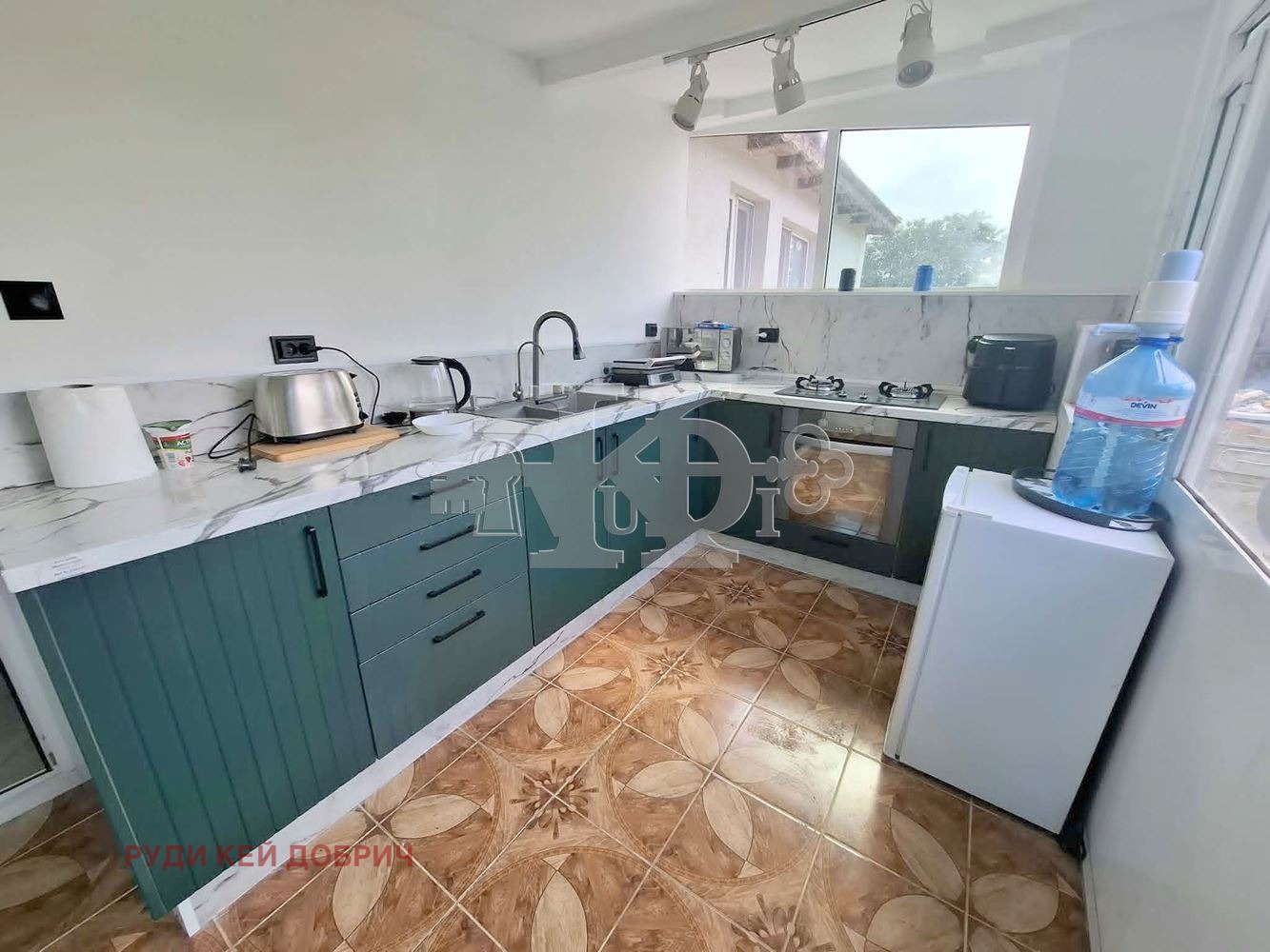 Продава КЪЩА, с. Царевец, област Добрич, снимка 6 - Къщи - 55625140