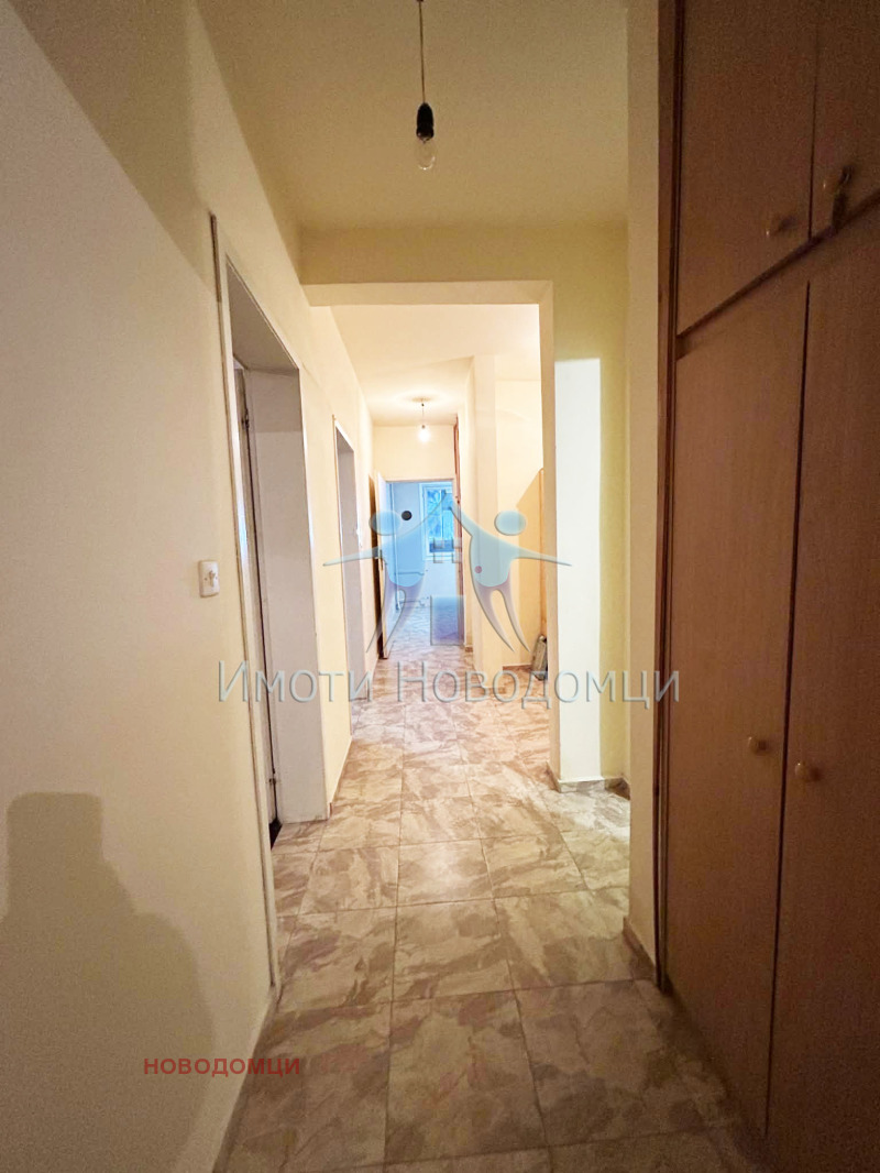 Продава 4-СТАЕН, гр. Шумен, Добруджански, снимка 4 - Апартаменти - 52662726