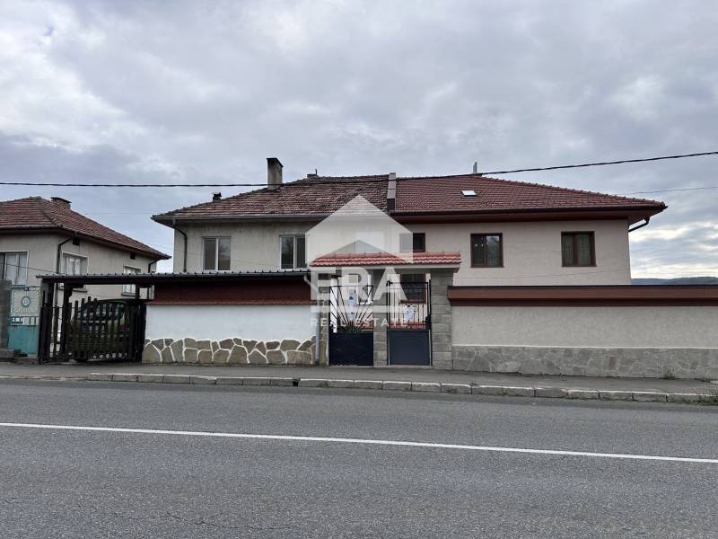 In vendita  Casa regione Gabrovo , Drianovo , 186 mq | 58912760