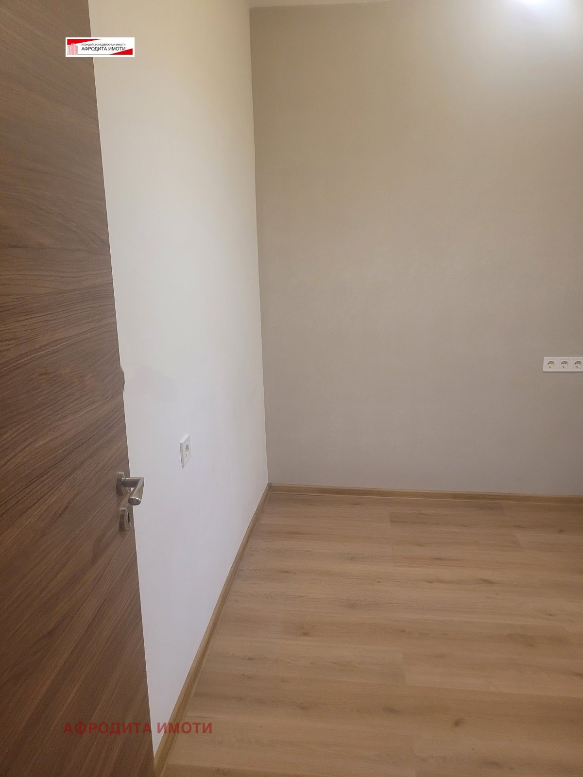 Продава 3-СТАЕН, гр. Стара Загора, Център, снимка 2 - Апартаменти - 52292334