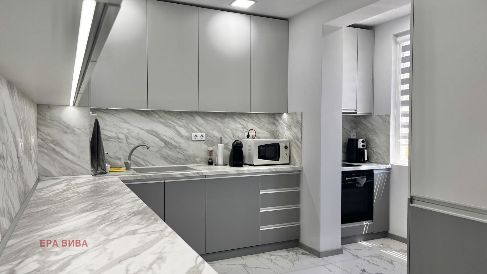 Продава 3-СТАЕН, гр. Варна, Левски 1, снимка 2 - Апартаменти - 55120587