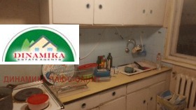 Продава 3-стаен