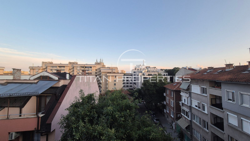 Продава  3-стаен, град Пловдив, Център •  216 840 € • ID 82038449 — holmes.bg - [1] 