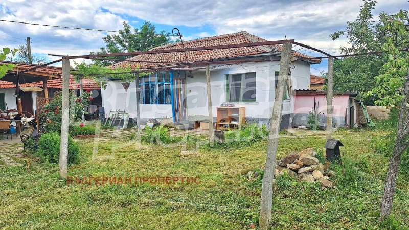 Te koop  Huis regio Plovdiv , Dragomir , 106 m² | 72429428 - afbeelding [2]