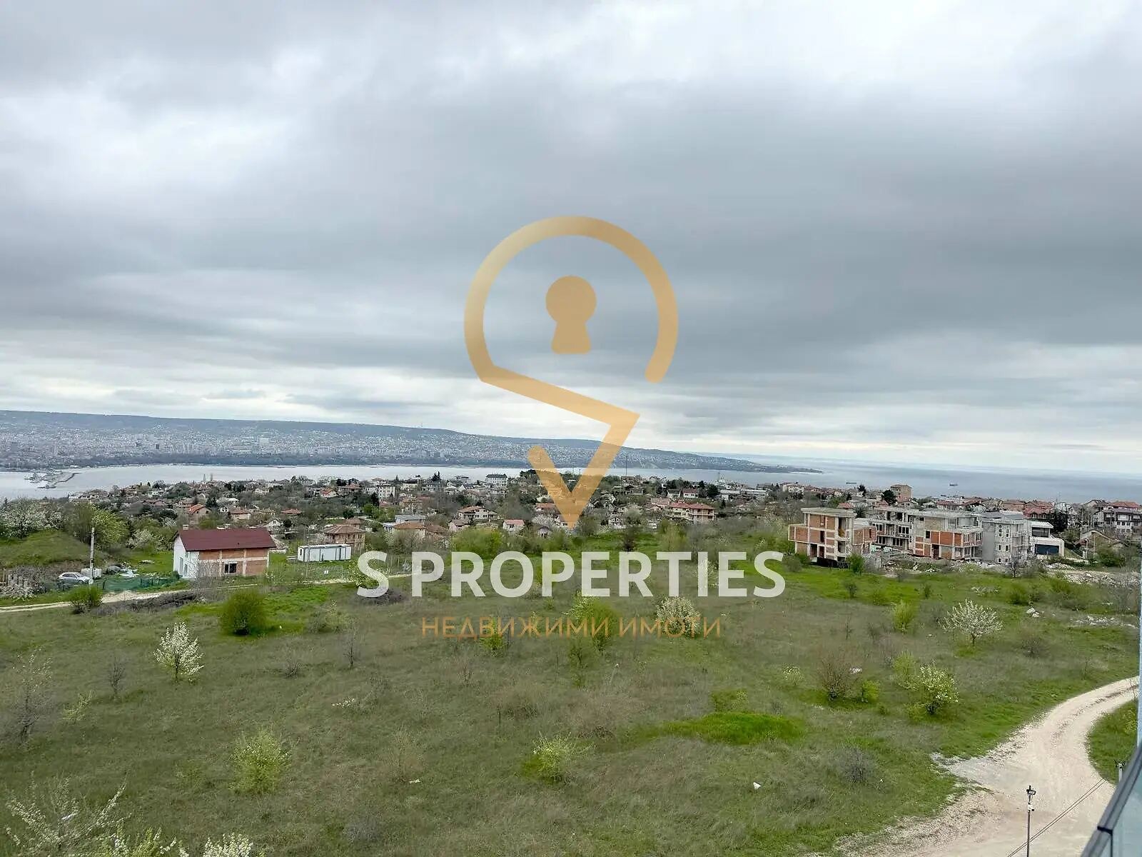 Продава 3-СТАЕН, гр. Варна, Галата, снимка 2 - Апартаменти - 54688004