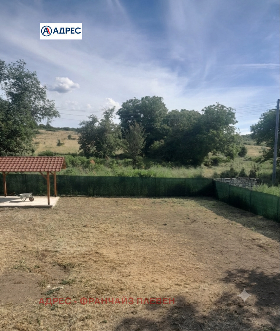 Продава КЪЩА, с. Тученица, област Плевен, снимка 4 - Къщи - 55529710