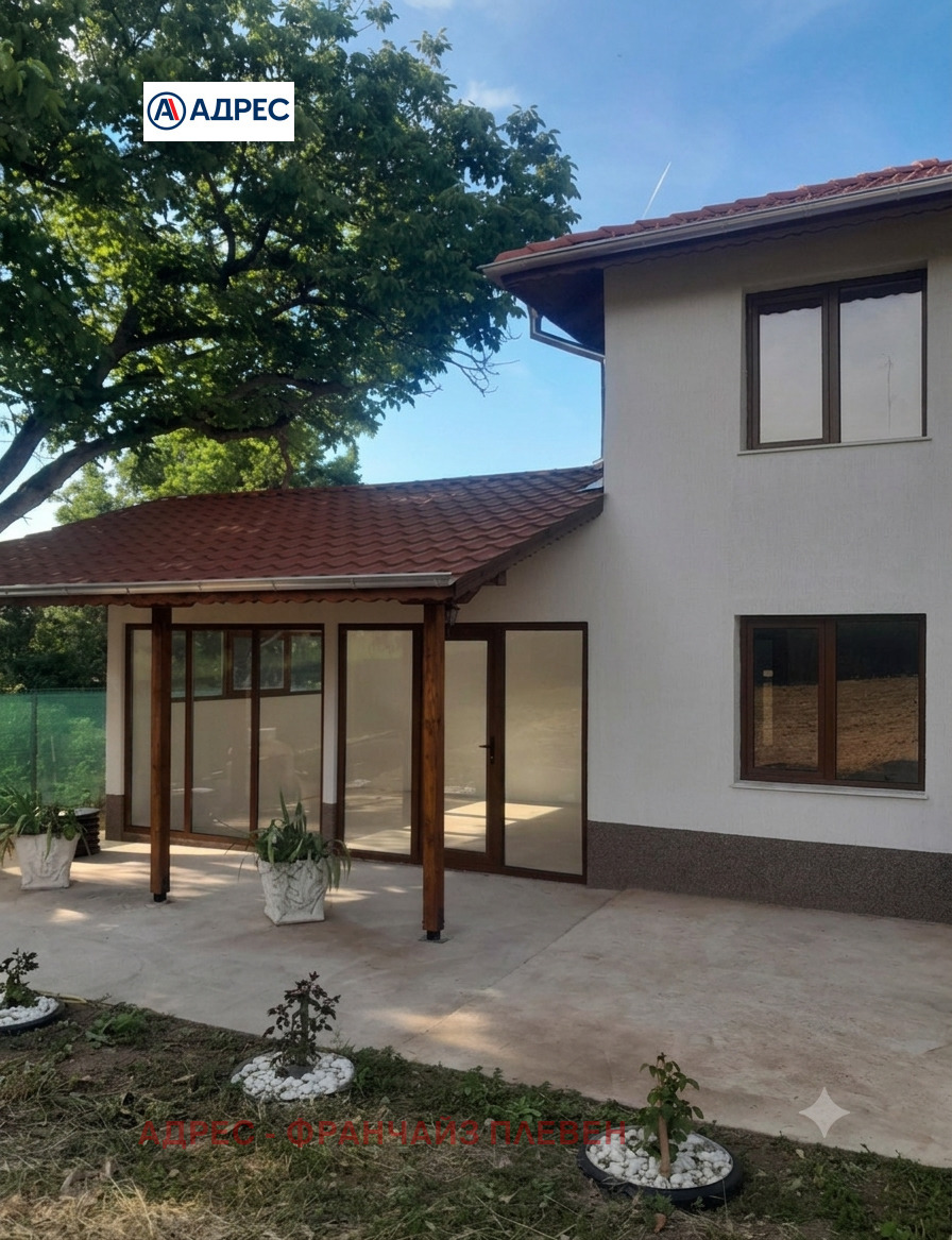 Продава КЪЩА, с. Тученица, област Плевен, снимка 2 - Къщи - 55529710