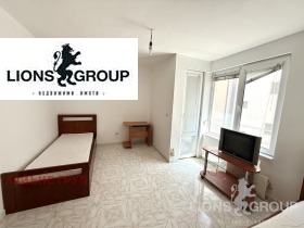 3+ Schlafzimmer Zweten kwartal, Warna 10