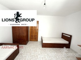 3+ Schlafzimmer Zweten kwartal, Warna 11
