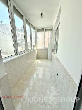 3+ chambres Tsveten kvartal, Varna 15