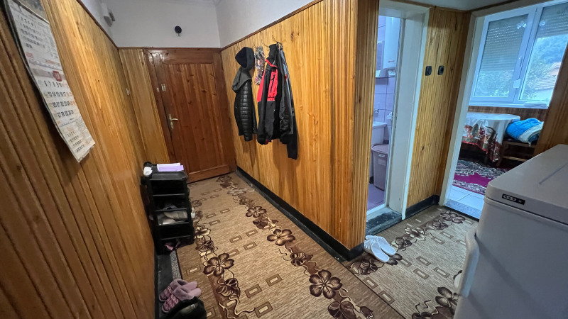 Продава 2-СТАЕН, гр. Лом, област Монтана, снимка 5 - Апартаменти - 52734313