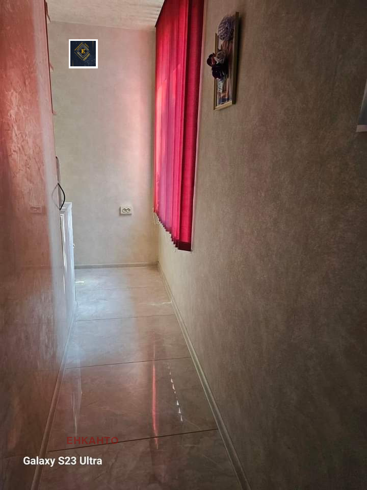 En venta  2 dormitorios Pernik , Tvardi livadi , 64 metros cuadrados | 39244225 - imagen [9]