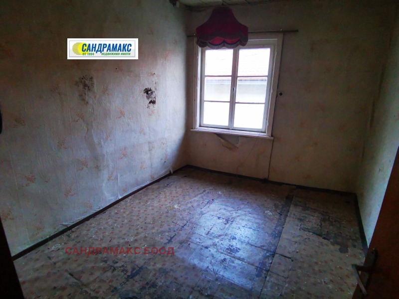 Продава КЪЩА, гр. Велико Търново, Център, снимка 3 - Къщи - 52550574