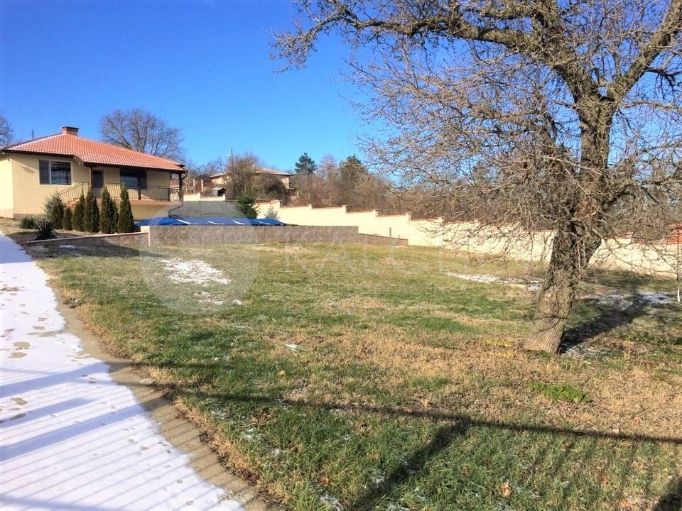 Продава КЪЩА, с. Горен чифлик, област Варна, снимка 2 - Къщи - 53688771