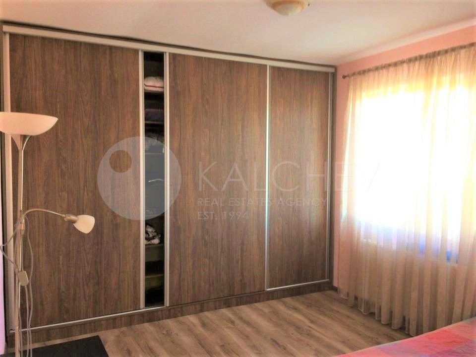 Продава КЪЩА, с. Горен чифлик, област Варна, снимка 6 - Къщи - 53688771