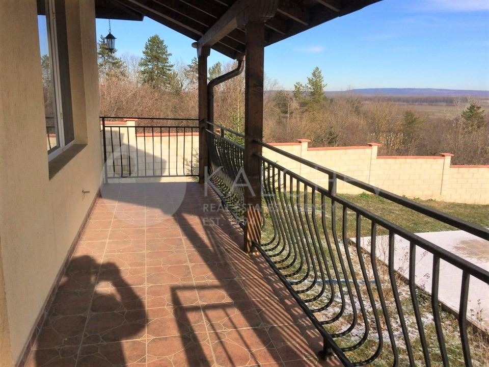 Продава КЪЩА, с. Горен чифлик, област Варна, снимка 9 - Къщи - 53688771