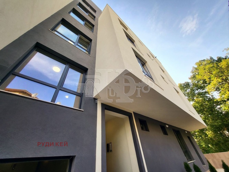 Продава 4-СТАЕН в град Варна, Възраждане 2 - 210 кв.м / 280 000 € » 547 632.40 лв., РУДИ КЕЙ