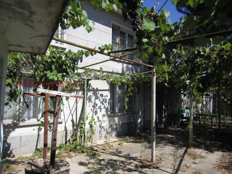 Продава КЪЩА в област Пловдив, с. Мътеница - 184 кв.м / 89 000 € » 174 068.87 лв.
