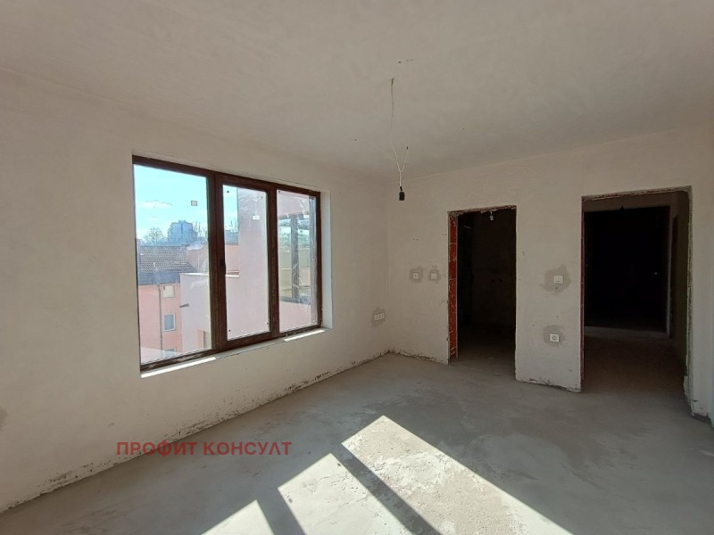 Продава 3-СТАЕН, гр. Велико Търново, Бузлуджа, снимка 5 - Апартаменти - 52626070