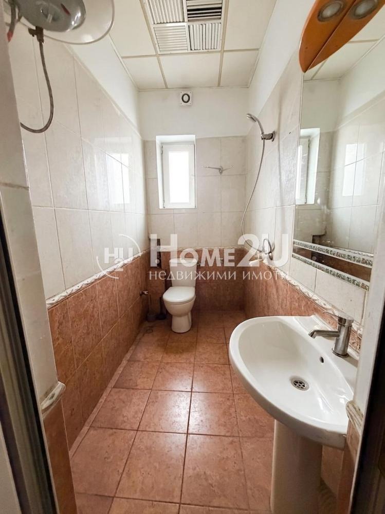 Продава 3-СТАЕН, гр. София, Център, снимка 2 - Апартаменти - 54049764