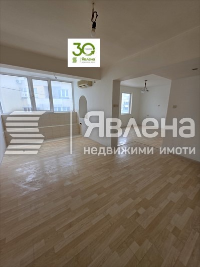 In vendita  3 camere da letto Varna , Pobeda , 109 mq | 79327003 - Immagine [2]