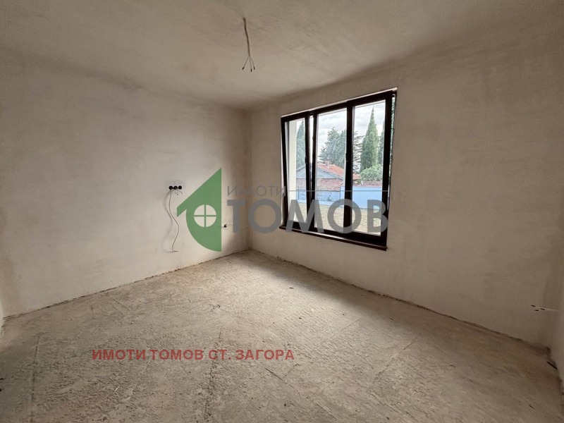 Продава  Къща област Стара Загора , с. Дъбово , 149 кв.м | 11111342 - изображение [17]