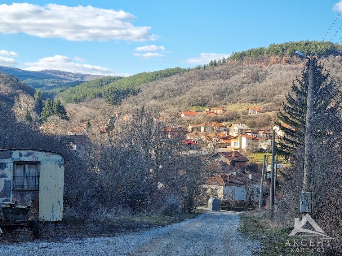 Продава ПАРЦЕЛ, с. Лесковец, област Перник, снимка 5 - Парцели - 53772629