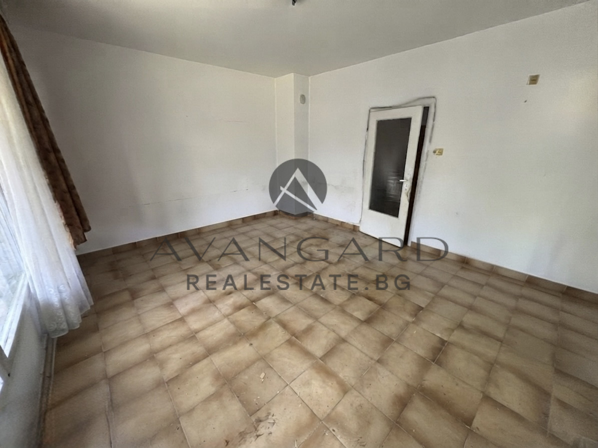 Продава 2-СТАЕН, гр. Пловдив, Кършияка, снимка 2 - Апартаменти - 55577483