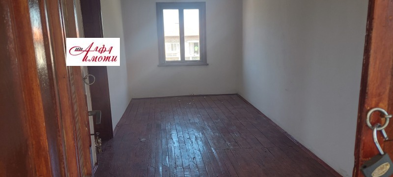 Продава  Къща област Шумен , с. Черноглавци , 160 кв.м | 70319156 - изображение [9]
