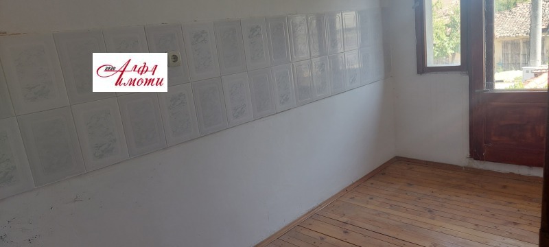 Продава  Къща област Шумен , с. Черноглавци , 160 кв.м | 70319156 - изображение [7]
