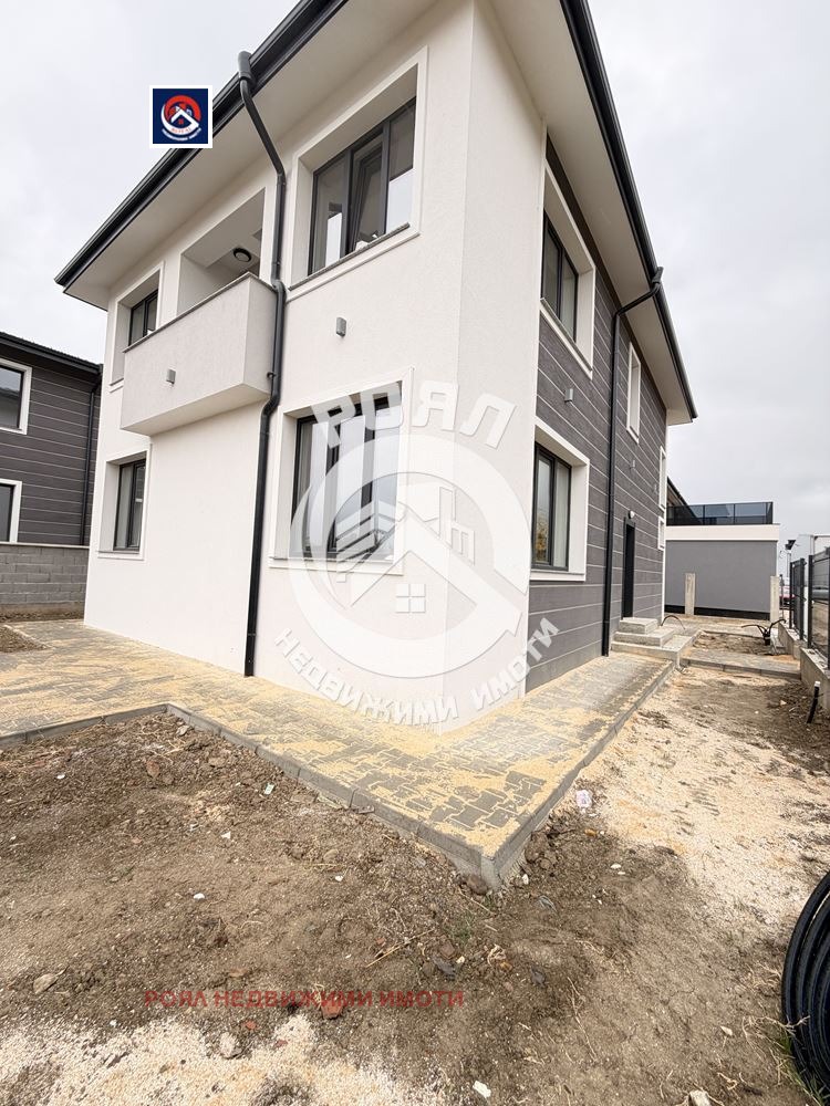 Продава КЪЩА, гр. Пловдив, Беломорски, снимка 2 - Къщи - 56743376
