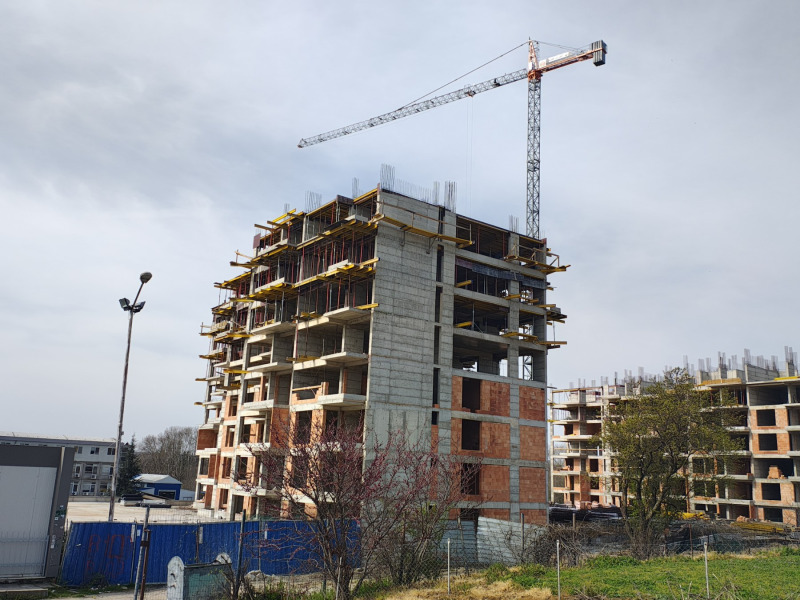 Продава 2-СТАЕН в град Варна, Младост 2 - 71 кв.м / 124 400 € » 243 305.25 лв., ЕРА ВАРНА ТРЕНД