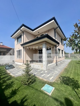 Huis Brestnik, regio Plovdiv 1