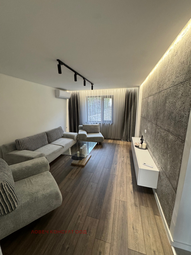 Продава КЪЩА, гр. Априлци, област Ловеч, снимка 8 - Къщи - 52519953