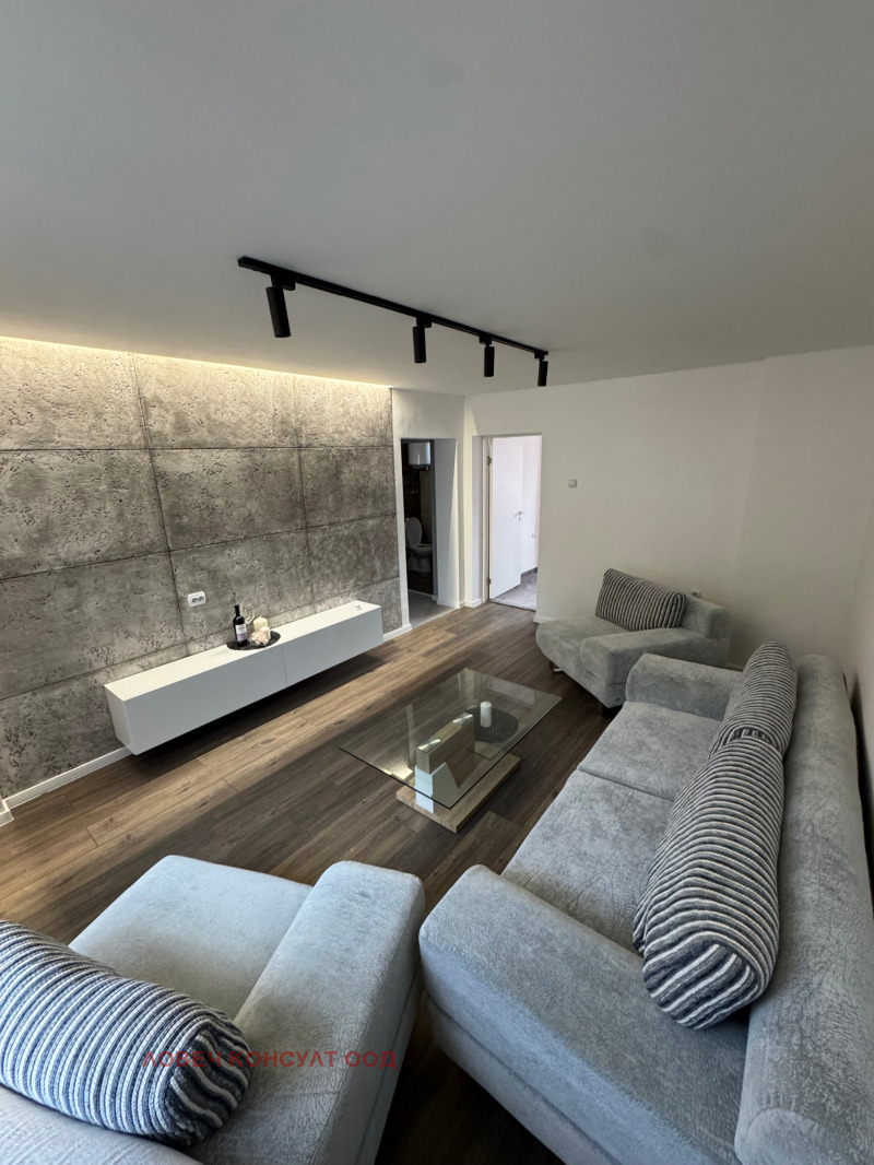 Продава КЪЩА, гр. Априлци, област Ловеч, снимка 7 - Къщи - 52519953