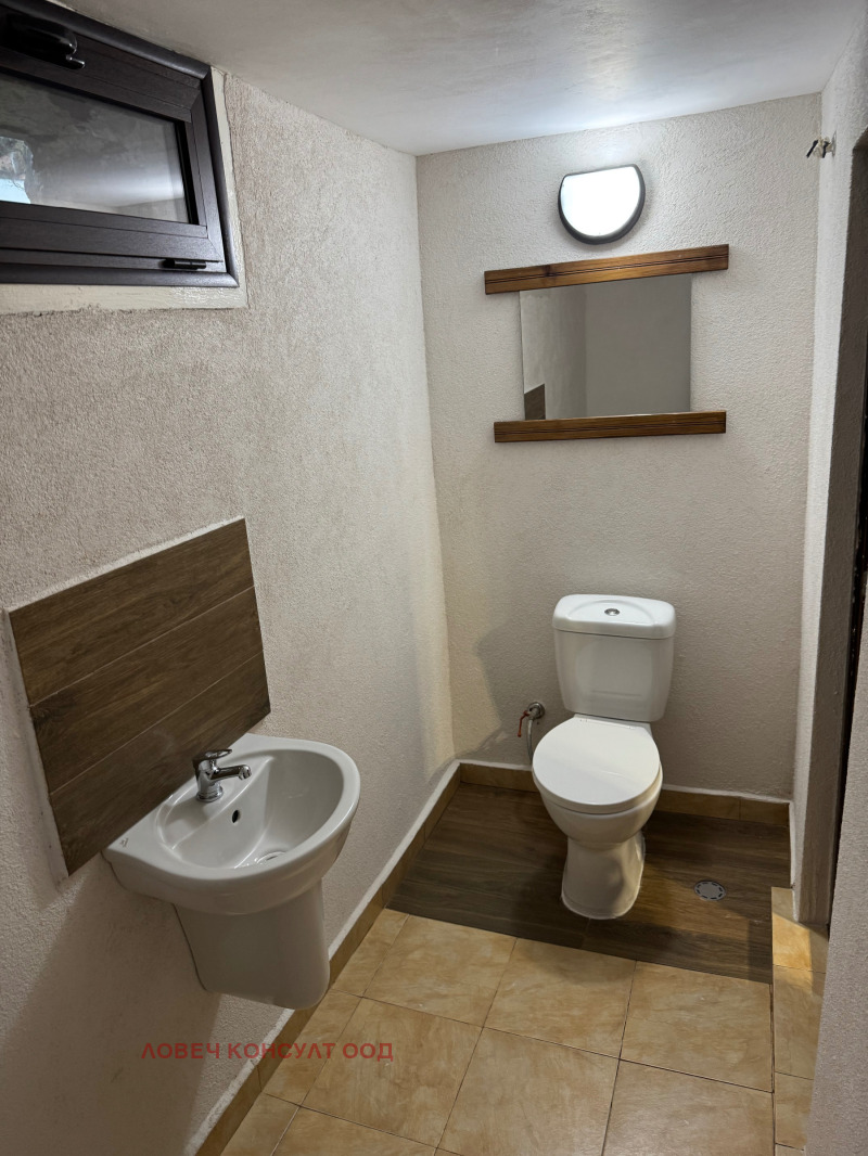 Продава КЪЩА, гр. Априлци, област Ловеч, снимка 15 - Къщи - 52519953