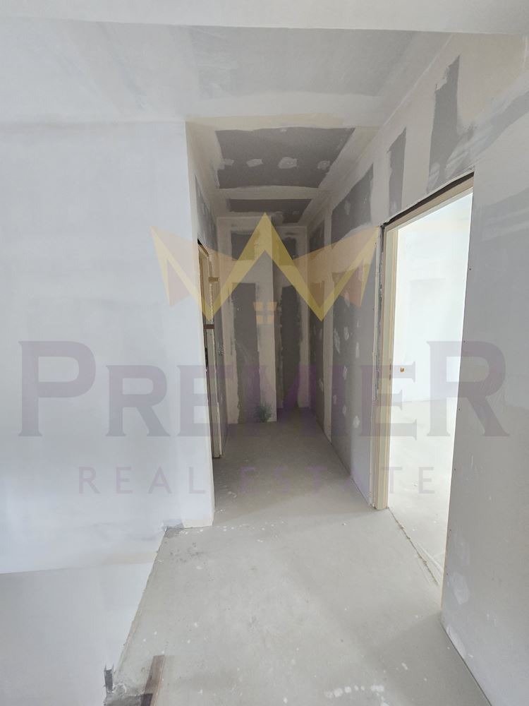 Продава КЪЩА, с. Царичино, област Добрич, снимка 13 - Къщи - 56575990