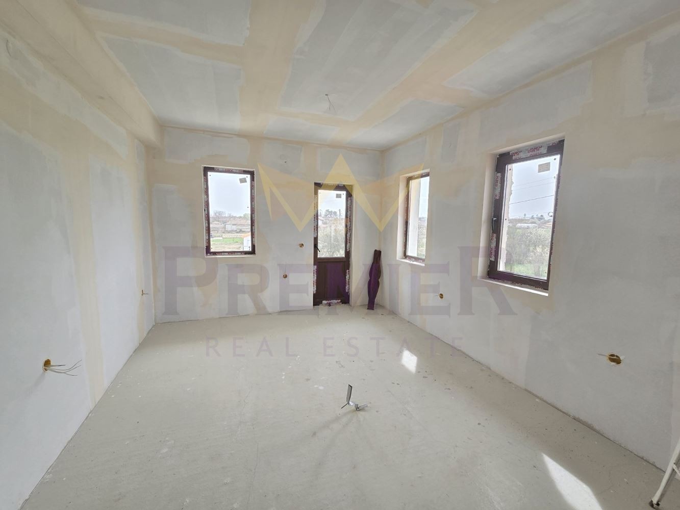 Продава КЪЩА, с. Царичино, област Добрич, снимка 11 - Къщи - 56575990